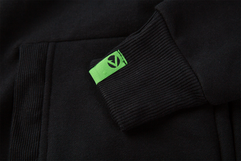 Schwarzer Reißverschluss-Hoodie