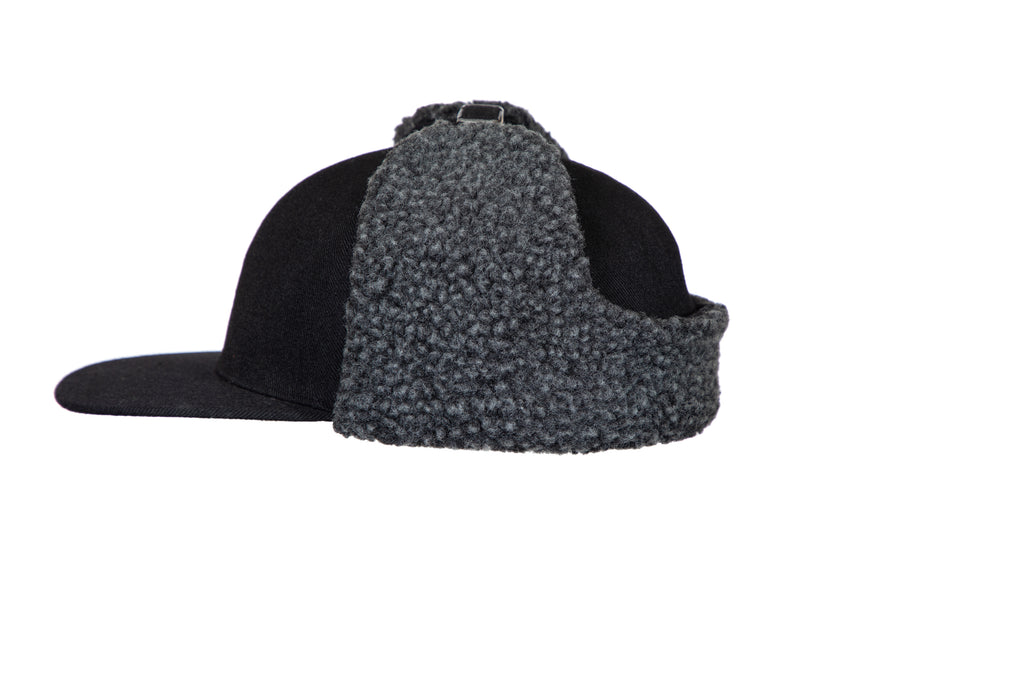 Cap With Ear Flaps 9082 – Schwarz